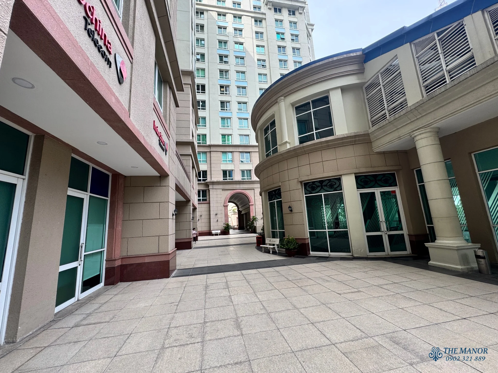 lối đi nội bộ khu căn hộ the manor 2