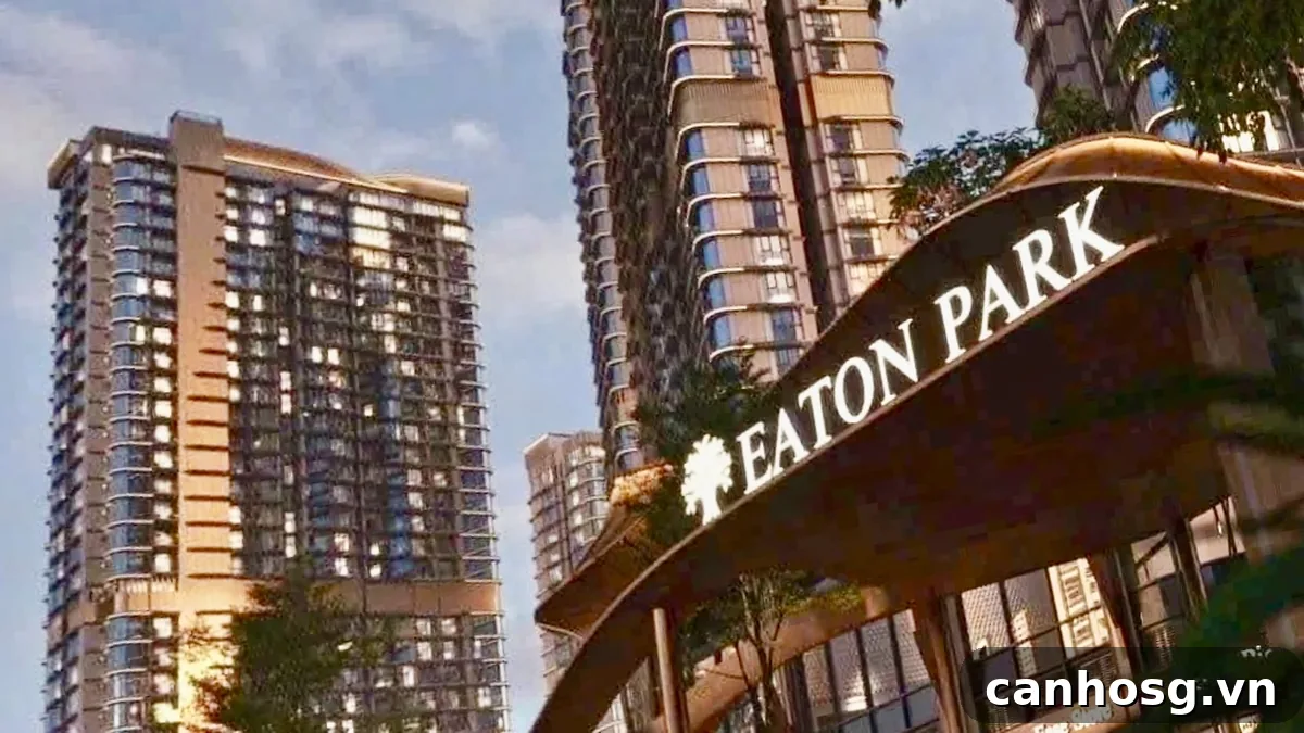 Cho thuê căn hộ Eaton Park với cổng dự án và khối đế thương mại