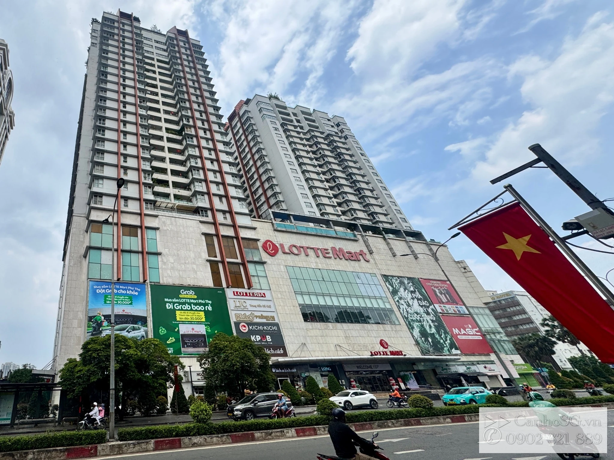 Mặt tiền dự án The Everrich Quận 11 trên đường 3/2, phía dưới là Lotte Mart Phú Thọ.