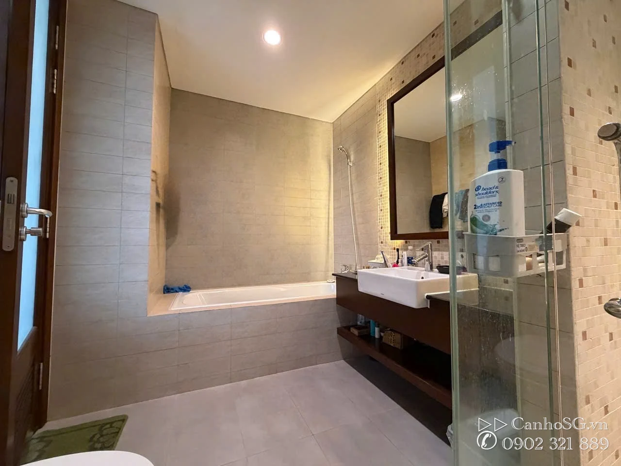 Phòng tắm căn hộ The Everrich Quận 11 115m2 có bồn tắm