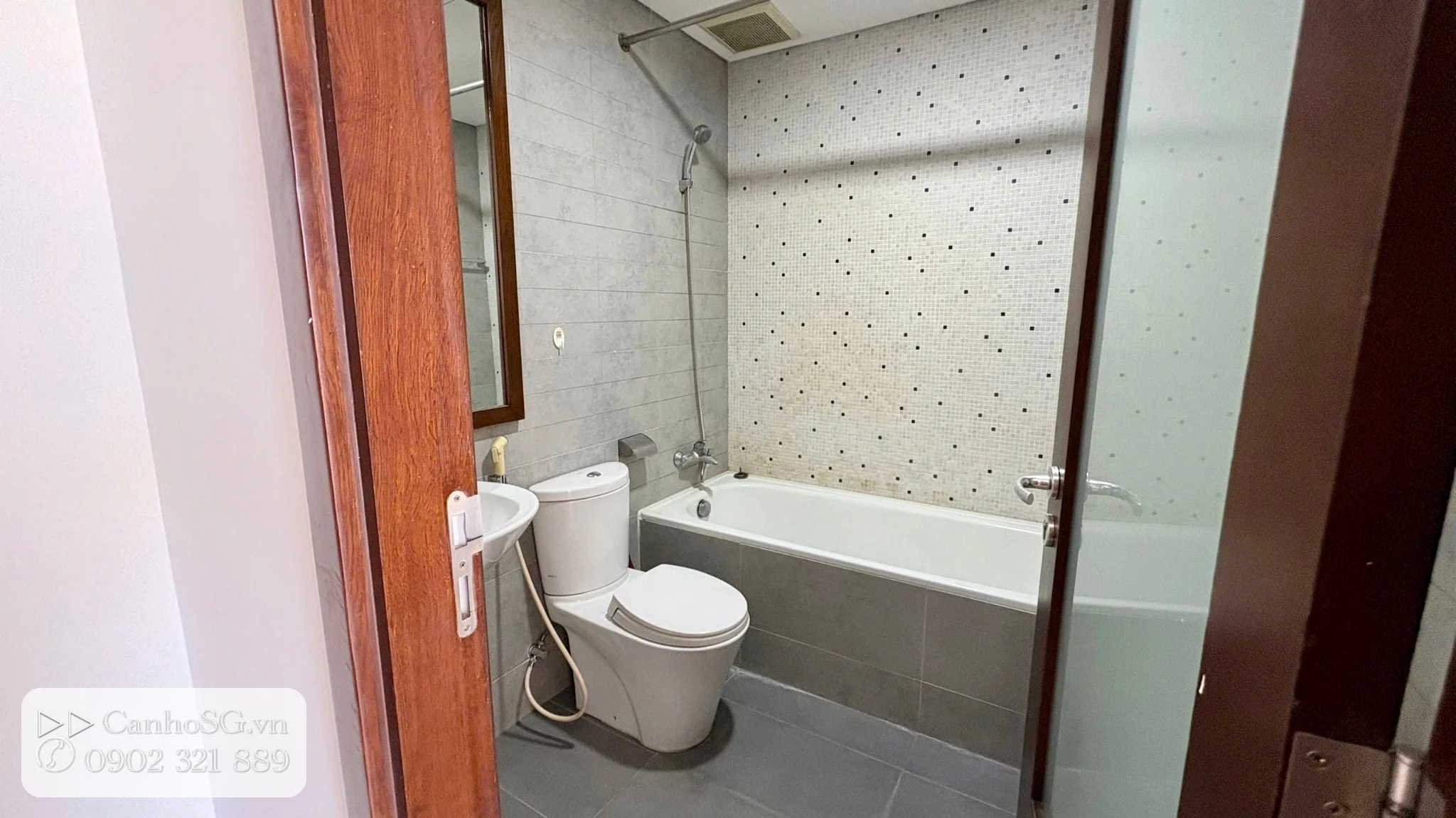 Phòng tắm căn hộ The Everrich Quận 11