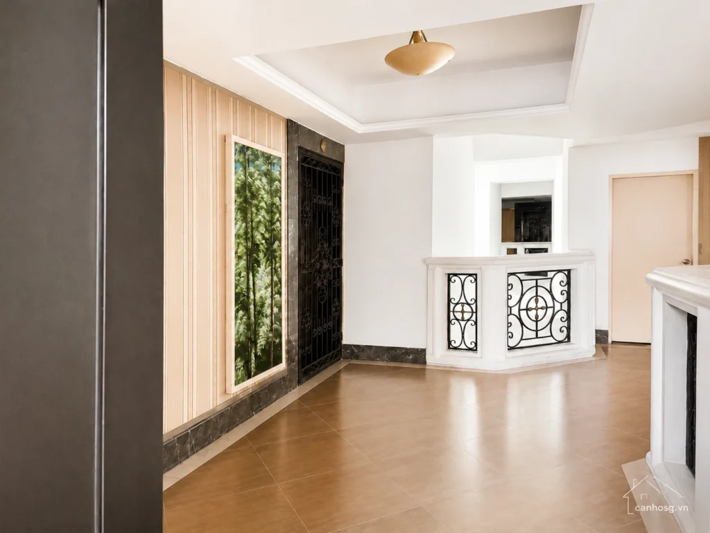 Hành lang căn hộ The Flemington 96m² cần bán với sàn gạch nâu, lan can sắt trang trí và không gian sáng sạch.